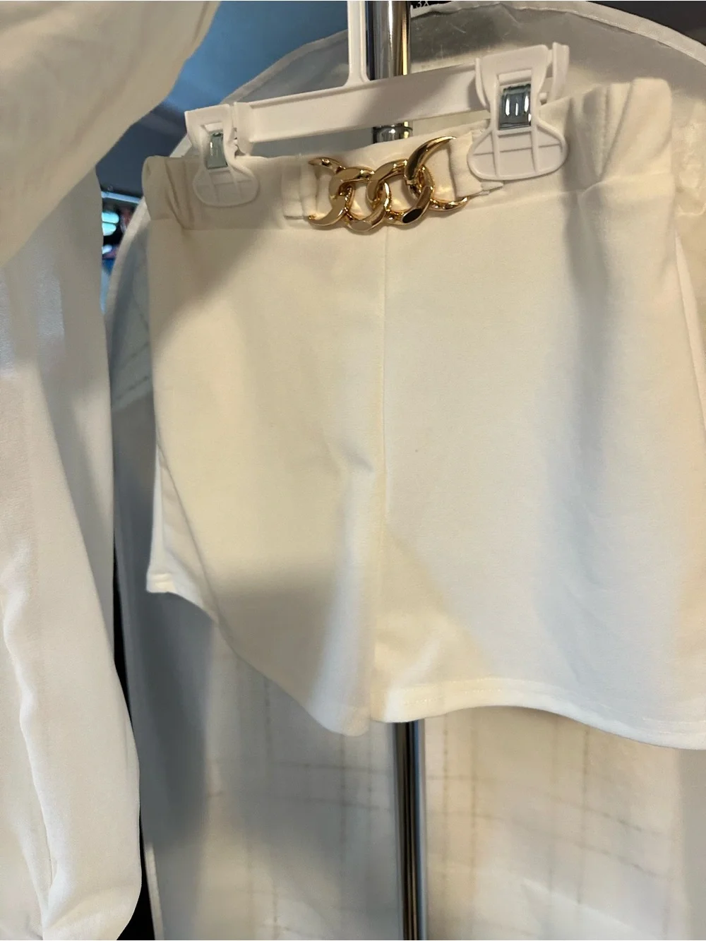 White One-Shoulder Chain Strap Women's Top